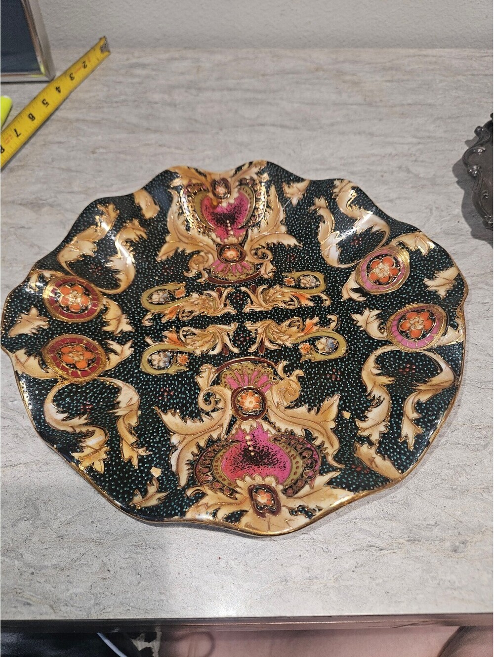 Decorative Ceramic Plate with Baroque Style Design